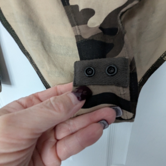 True Religion - Camouflage Long Sleeve Hooded Bodysuit - Picture 5 of 7